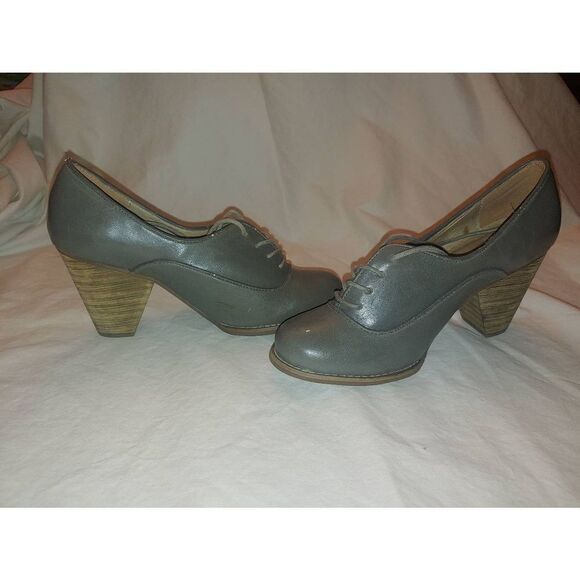 Chelsea Crew Jackie VINTAGE Womens Size 36 (5-5.5) Grey Front Tie Up Chunky Heel - Picture 3 of 12